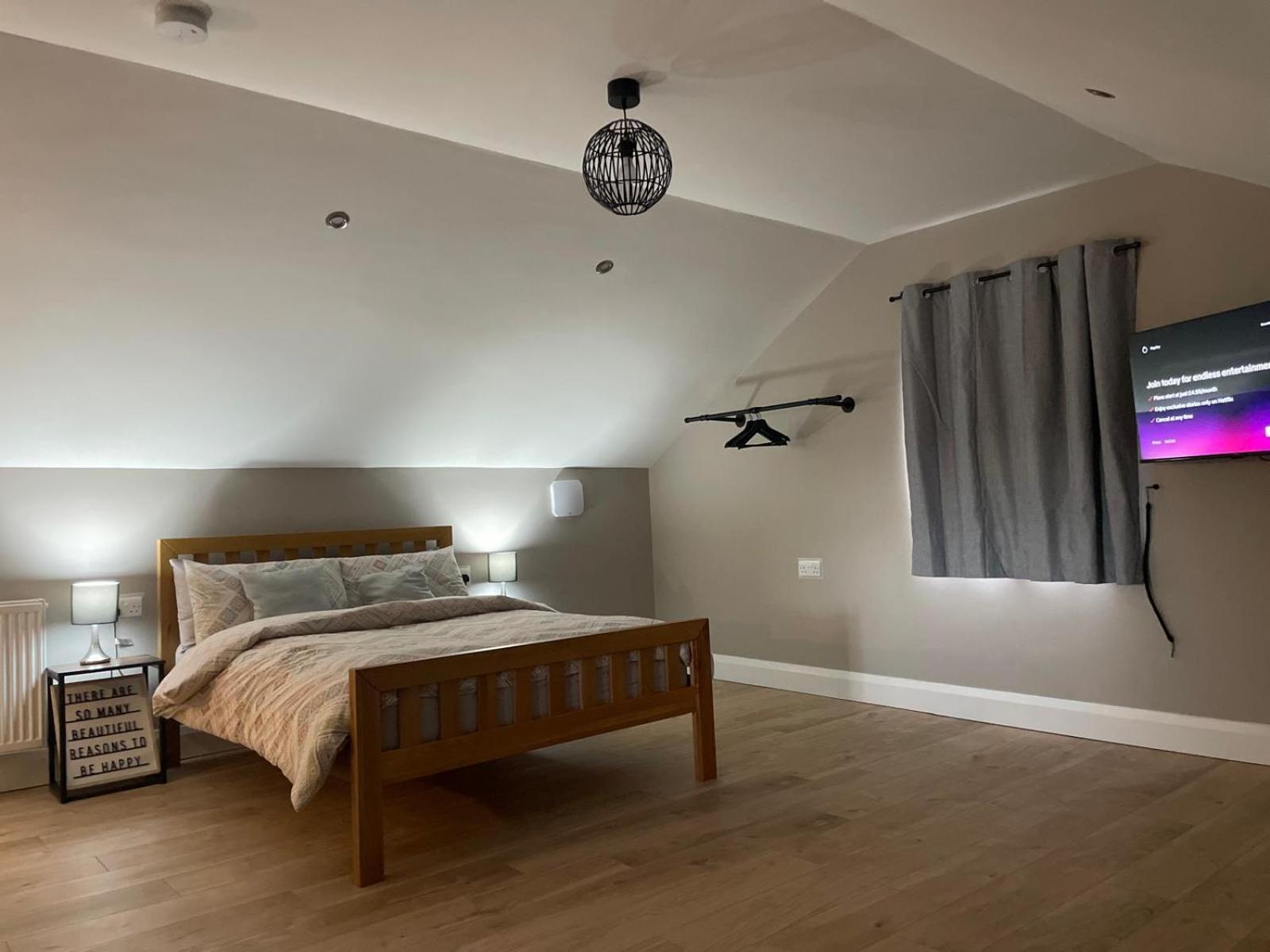 The Nest Hotel นิวรี ภายนอก รูปภาพ